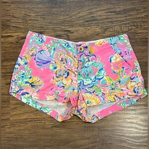 Lilly Pulitzer Vibrant Pink Floral Women's Kerrie Shorts 3" inseam